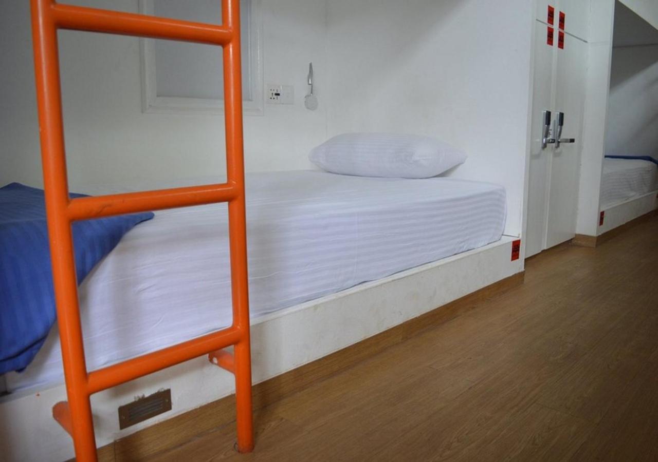 Traveler'S Haven Hostel At Colombo Intl Airport Katunayaka Extérieur photo